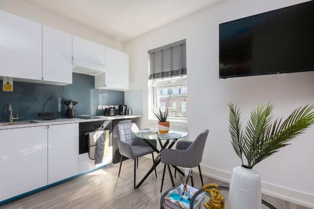 Studio Apt, 8 Min Walk From Tube 3 Londres Extérieur photo