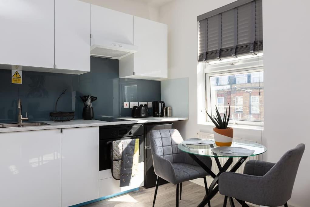 Studio Apt, 8 Min Walk From Tube 3 Londres Extérieur photo
